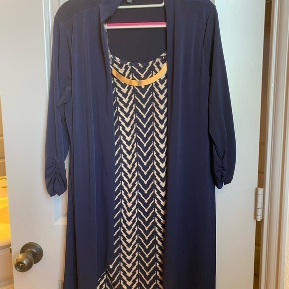 Naif-2 in 1 dress in navy blue cardigan over a chevron print pre-owned in sze PS - Picture 1 of 8